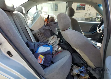 2004 Hyundai Elantra Gls from USA, damaged, VIN KMHDN46D74U788158